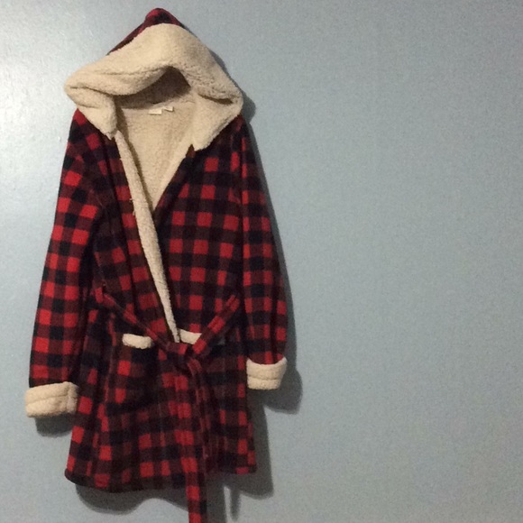 Lucy & Laurel Other - Lucy & Laurel Womens Buffalo Plaid Hooded Robe L